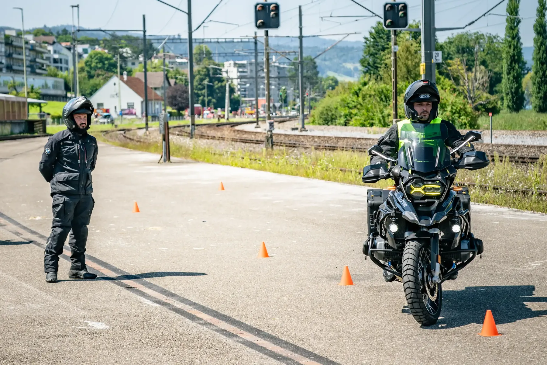 Motorrad-Grundkurs auf dem Übungsplatz